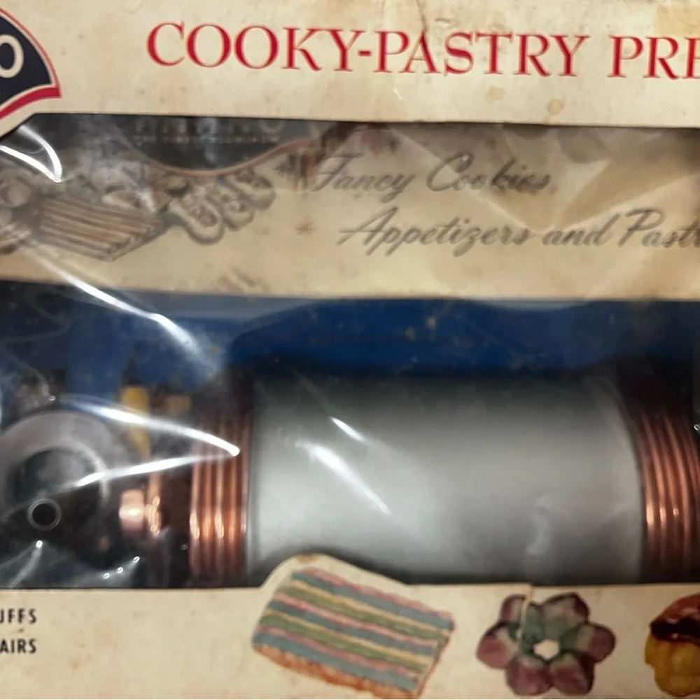 Vintage MIRRO Cookie and Pastry Press